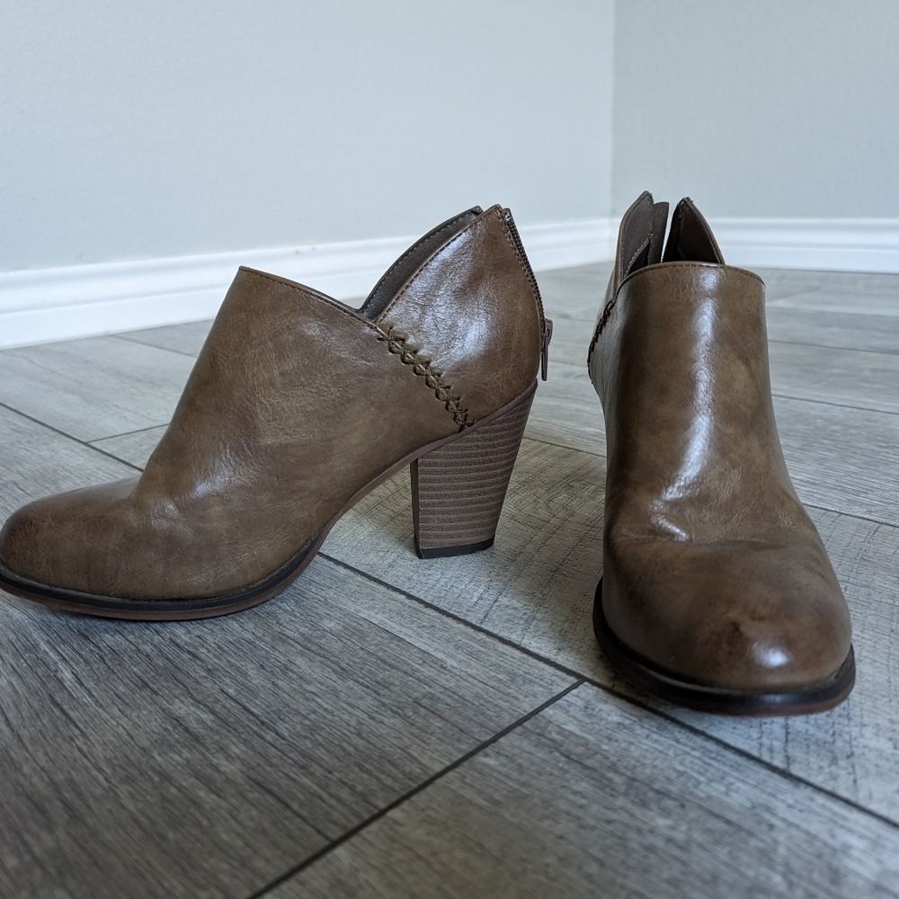 Booties, 7.5